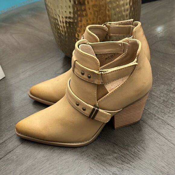 Womens Soul Naturalizer Matcha Boot Straw - Picture 8 of 11